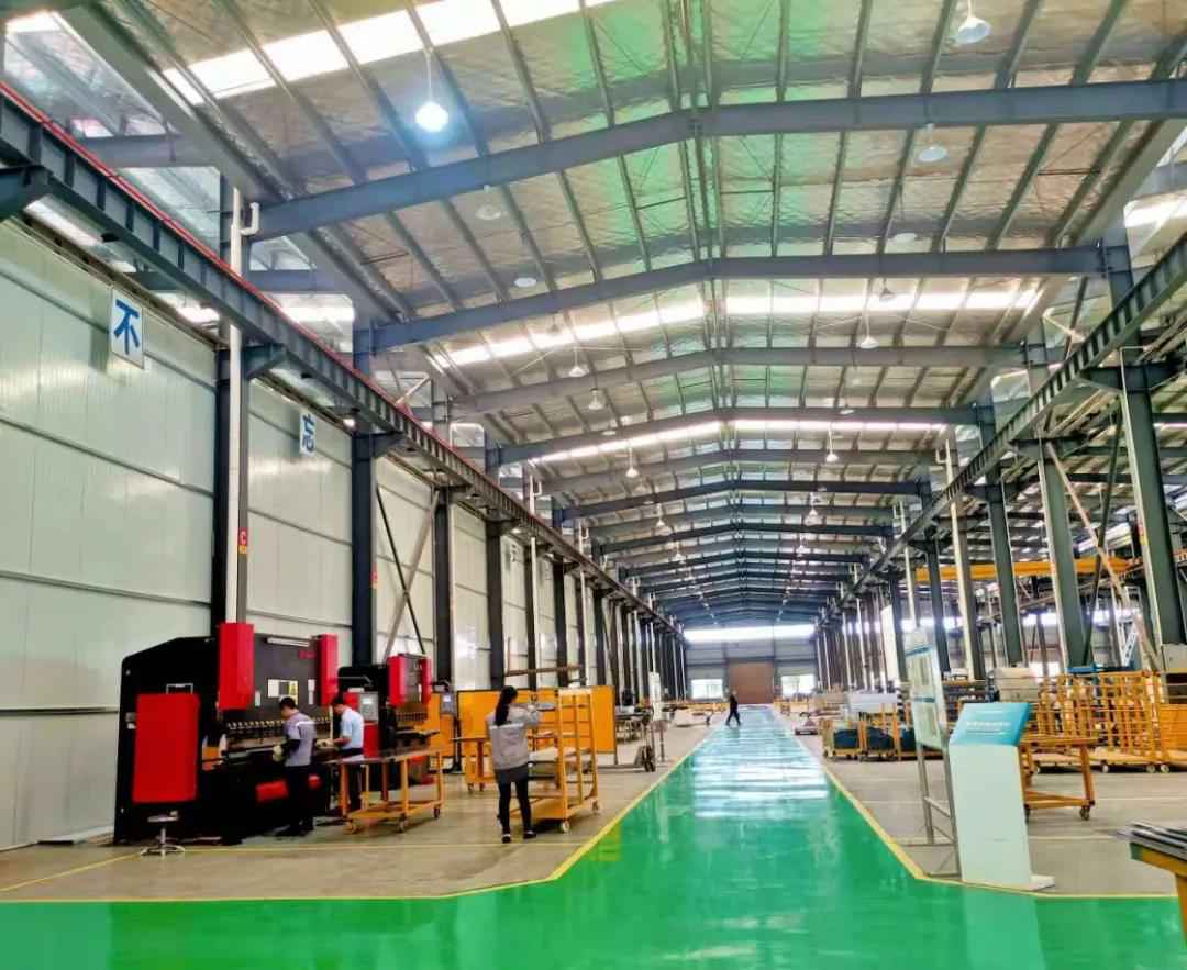 【开云手机站登入-开云online(中国)湖南生产基地】热火朝天生产忙，高质高效产精品！​